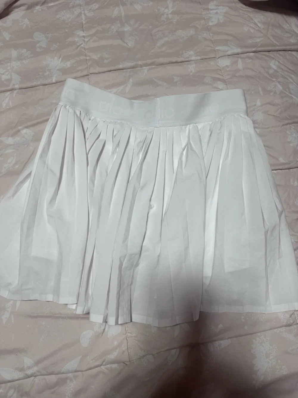 Alo skirt